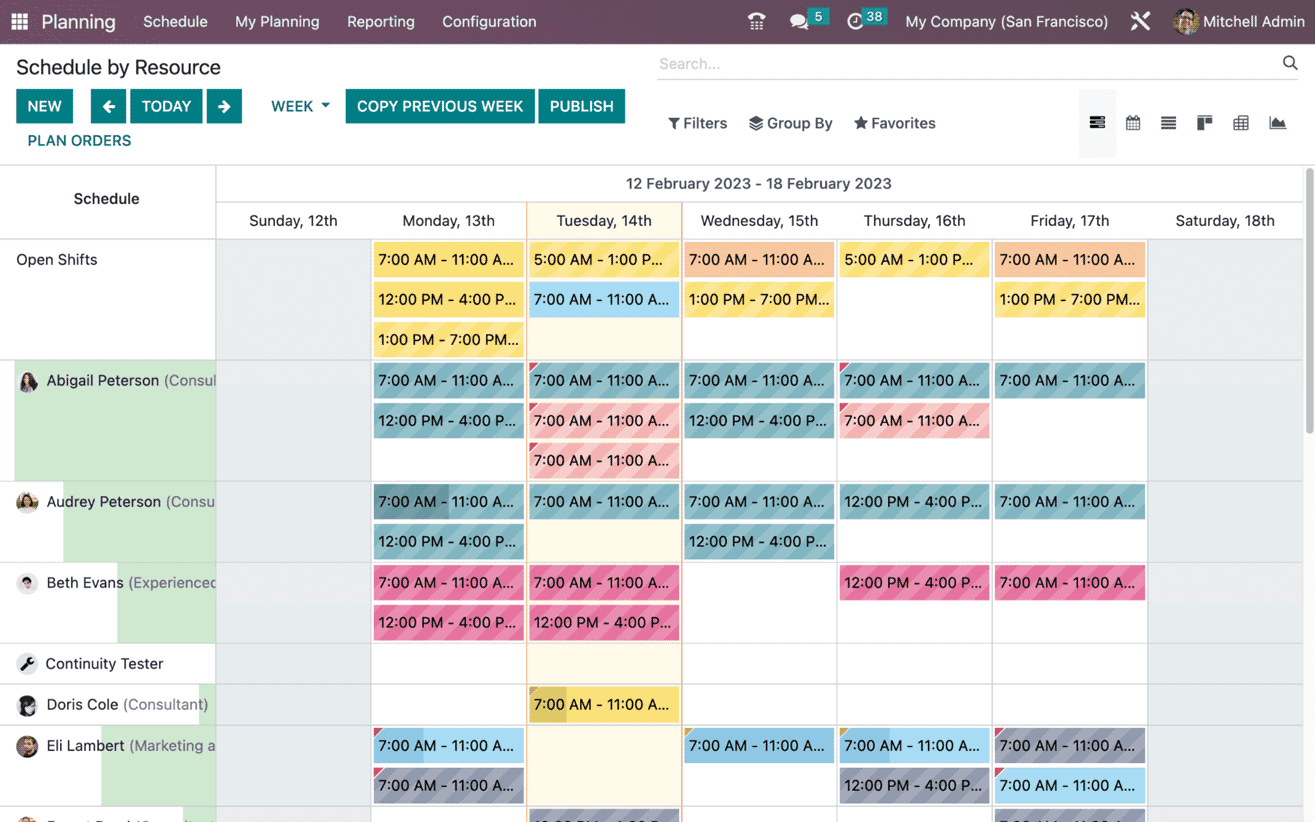 Odoo Planning gantt interface with a popup reminder to start recording timesheets