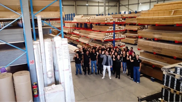 Equipo Cao Cao en bodega