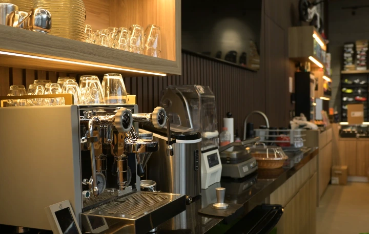 cafetería living for bikes