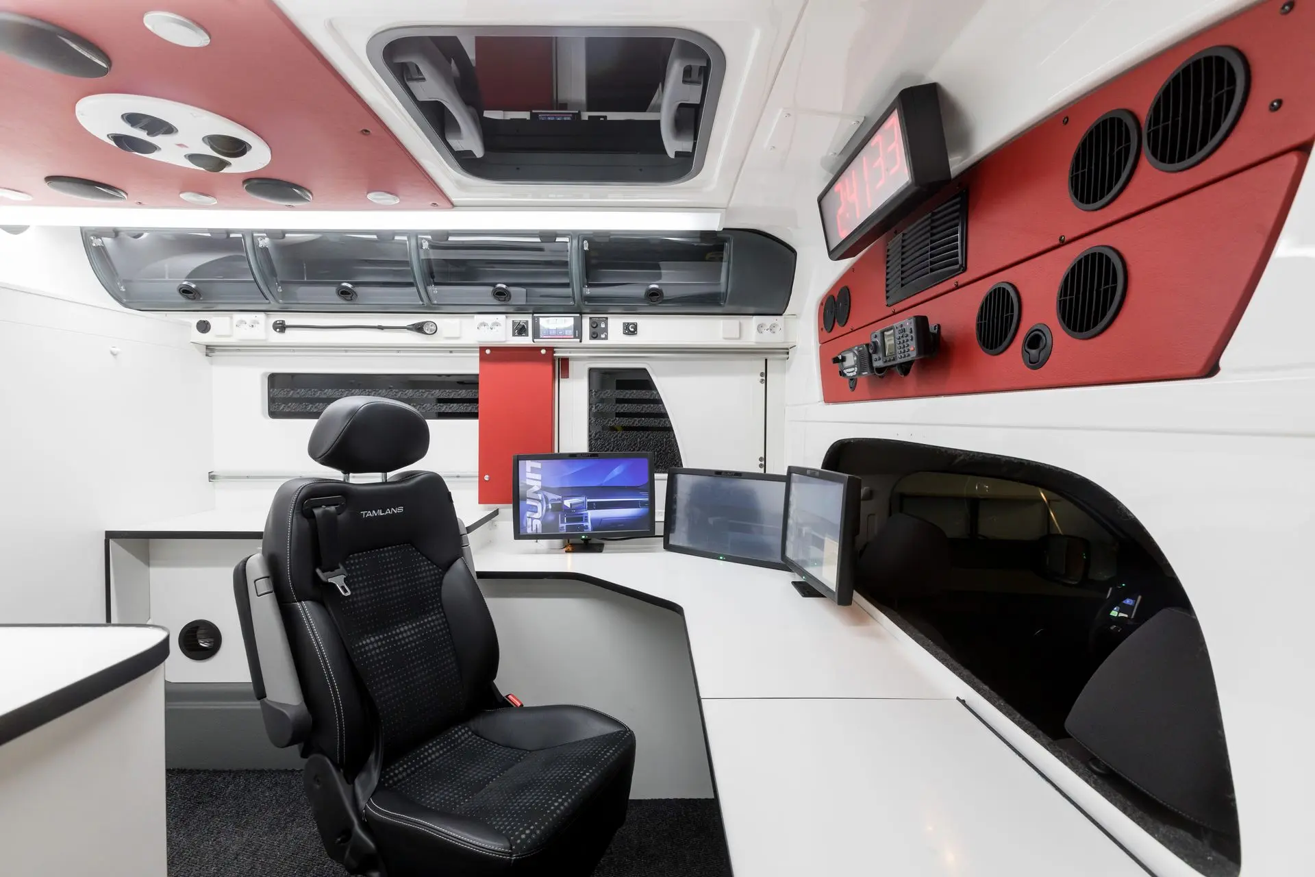 Interior of a vehicle customized by Tamlans