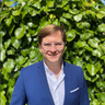 From Lead to Customers: Managing the Complete Customer Journey