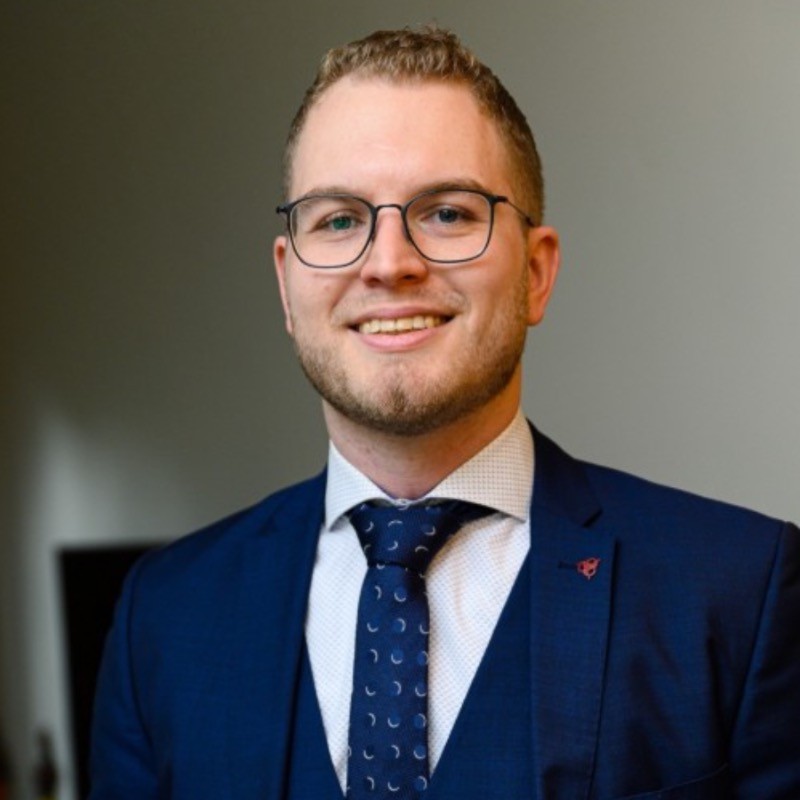 Terratiga Limited, Max Crombach